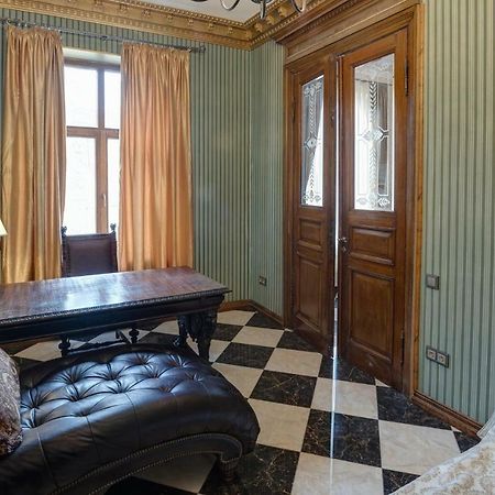 Dandelion Apartment Vecpilsetas Riga Exterior photo