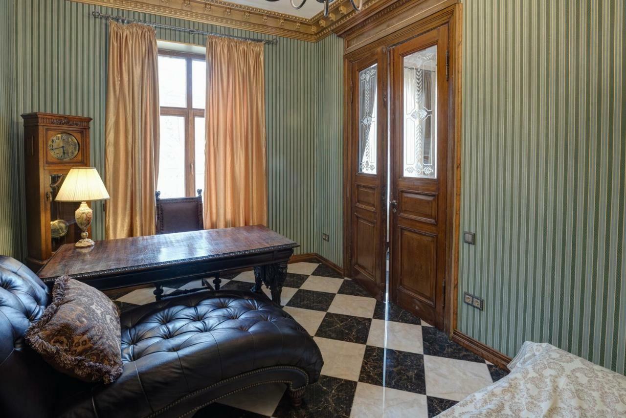 Dandelion Apartment Vecpilsetas Riga Exterior photo