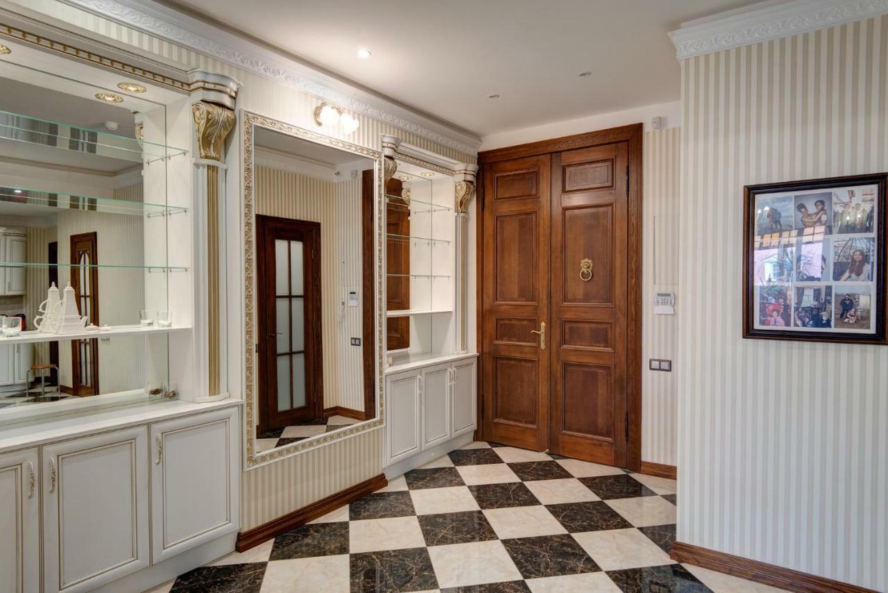 Dandelion Apartment Vecpilsetas Riga Exterior photo